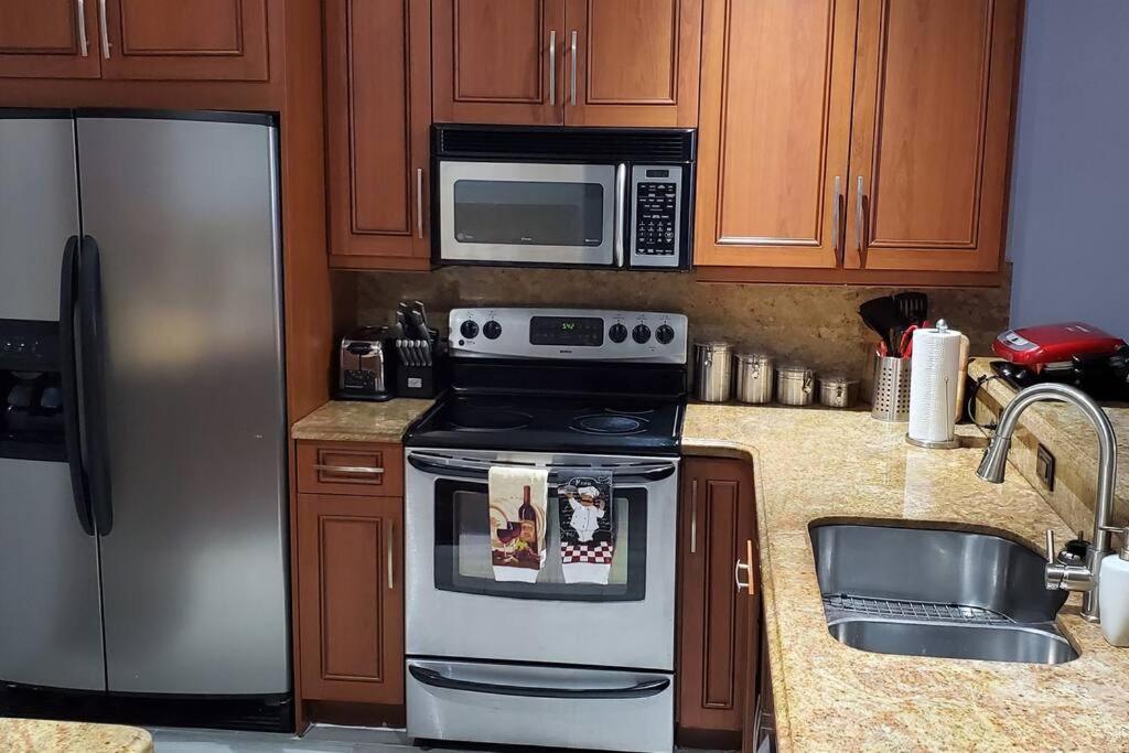 Fully Furnished, Beautiful, Spacious Two Bedroom Condo Lauderhill Exterior foto