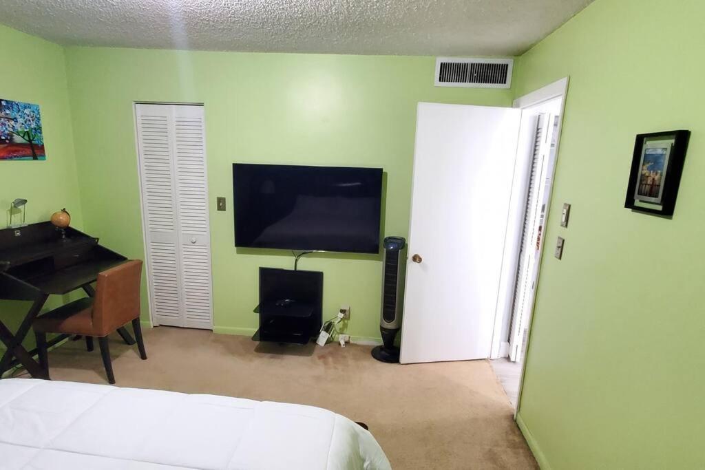 Fully Furnished, Beautiful, Spacious Two Bedroom Condo Lauderhill Exterior foto