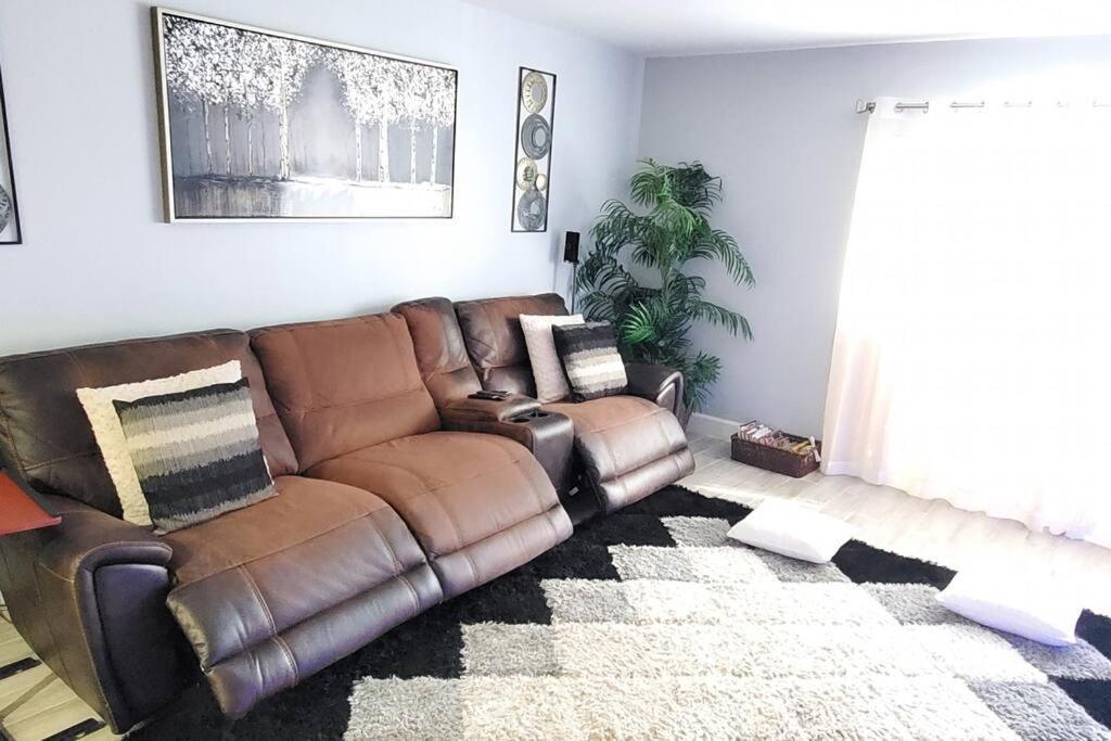 Fully Furnished, Beautiful, Spacious Two Bedroom Condo Lauderhill Exterior foto